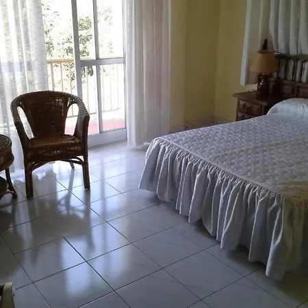 Amplia Vivienda En Avda. Rocafort, * سانكسينكسو