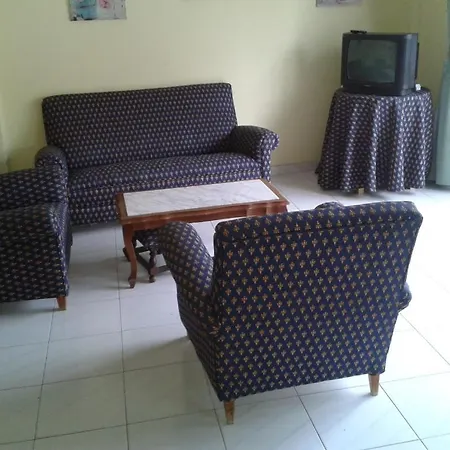 Amplia Vivienda En Avda. Rocafort, سانكسينكسو
